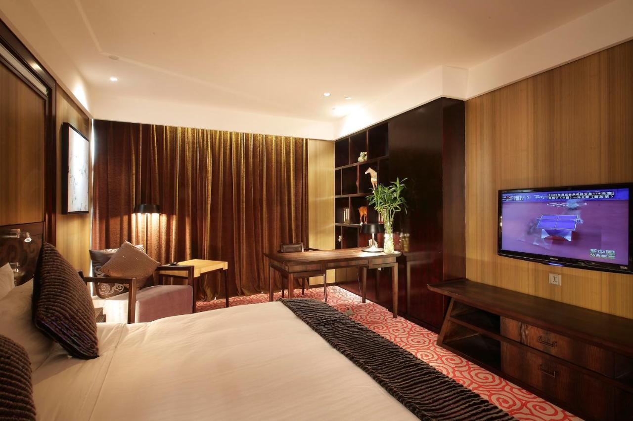 Christian'S Hotel Luoyang Luoyang  Buitenkant foto